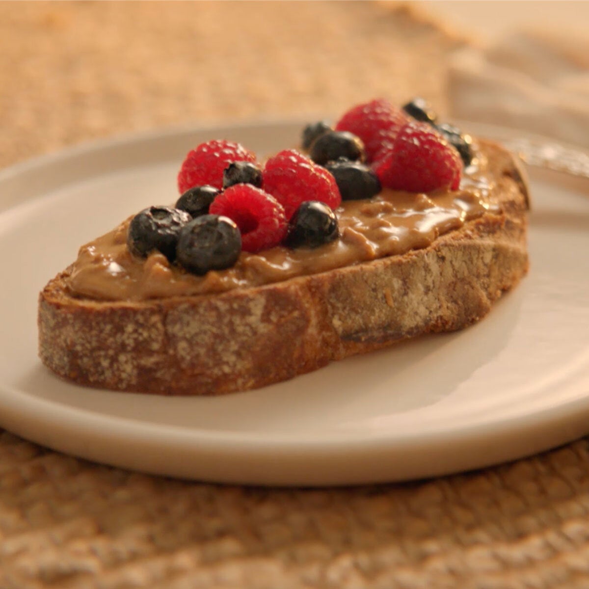 Pip & Nut Crunchy Peanut Butter, 1kg